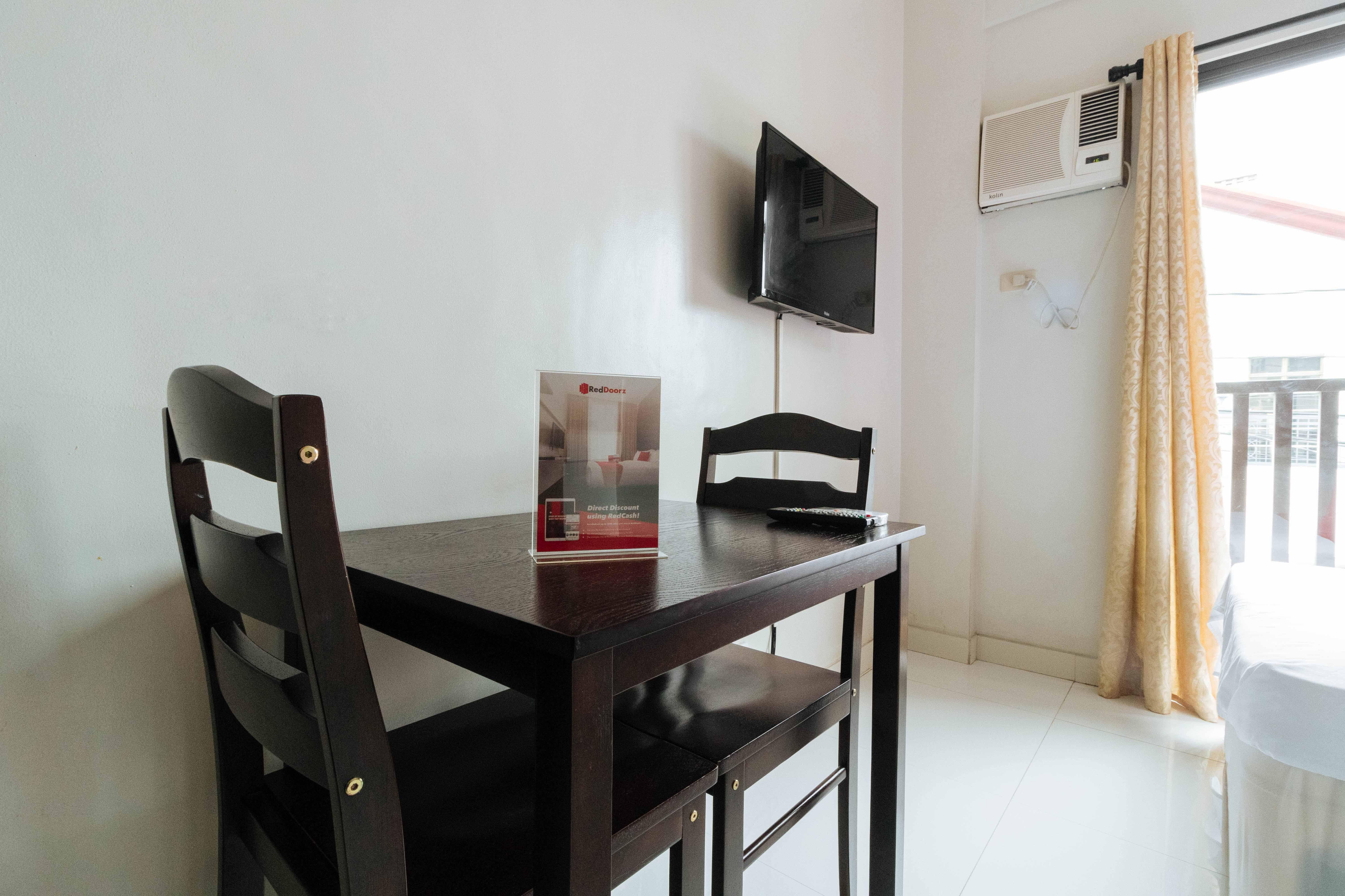 Reddoorz Near Naia Terminal 1 Paranaque City