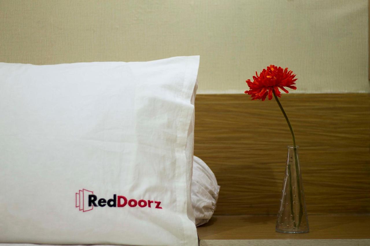Reddoorz Near Naia Terminal 1 2* Paranaque City