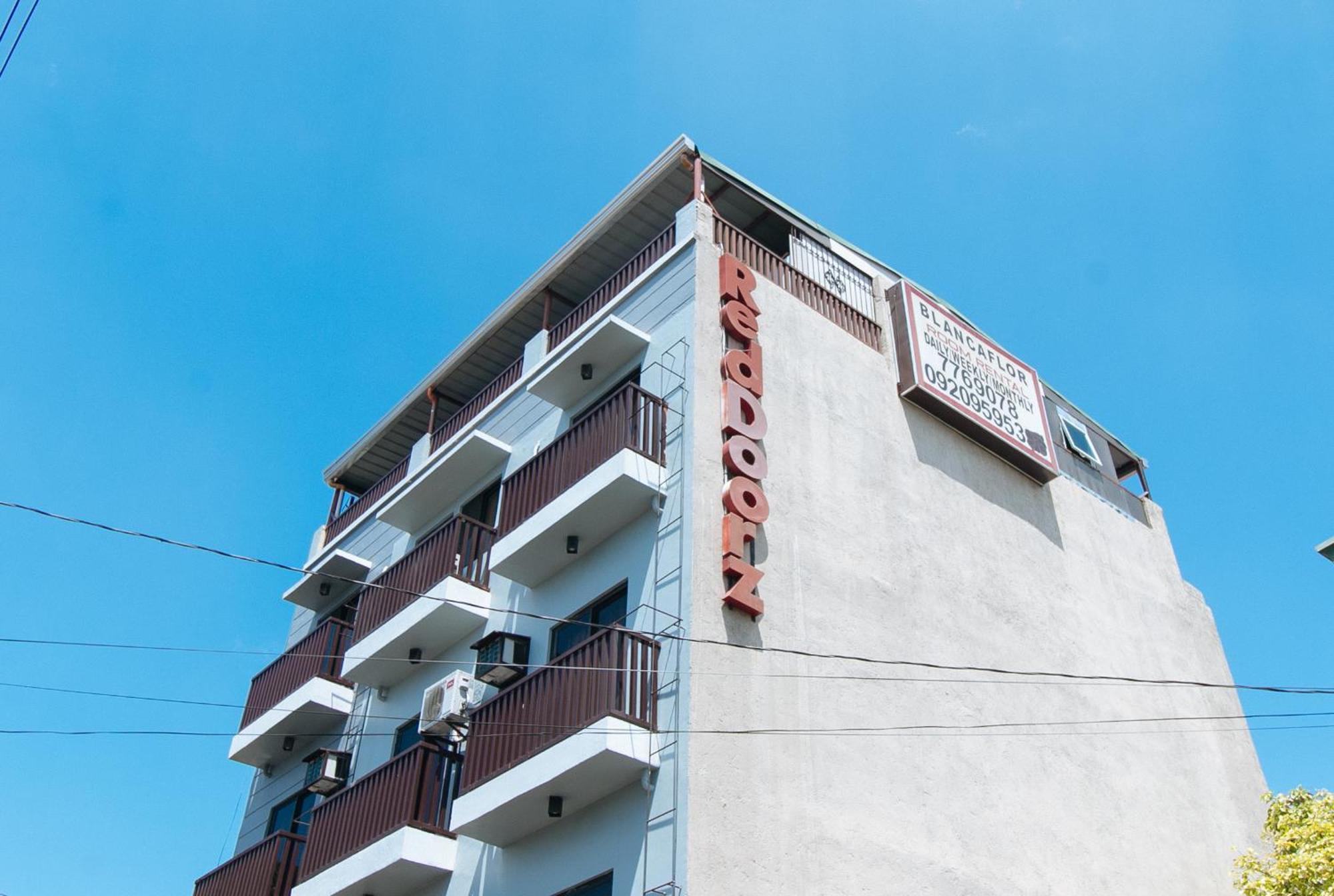 Reddoorz Near Naia Terminal 1 Hotel 2*